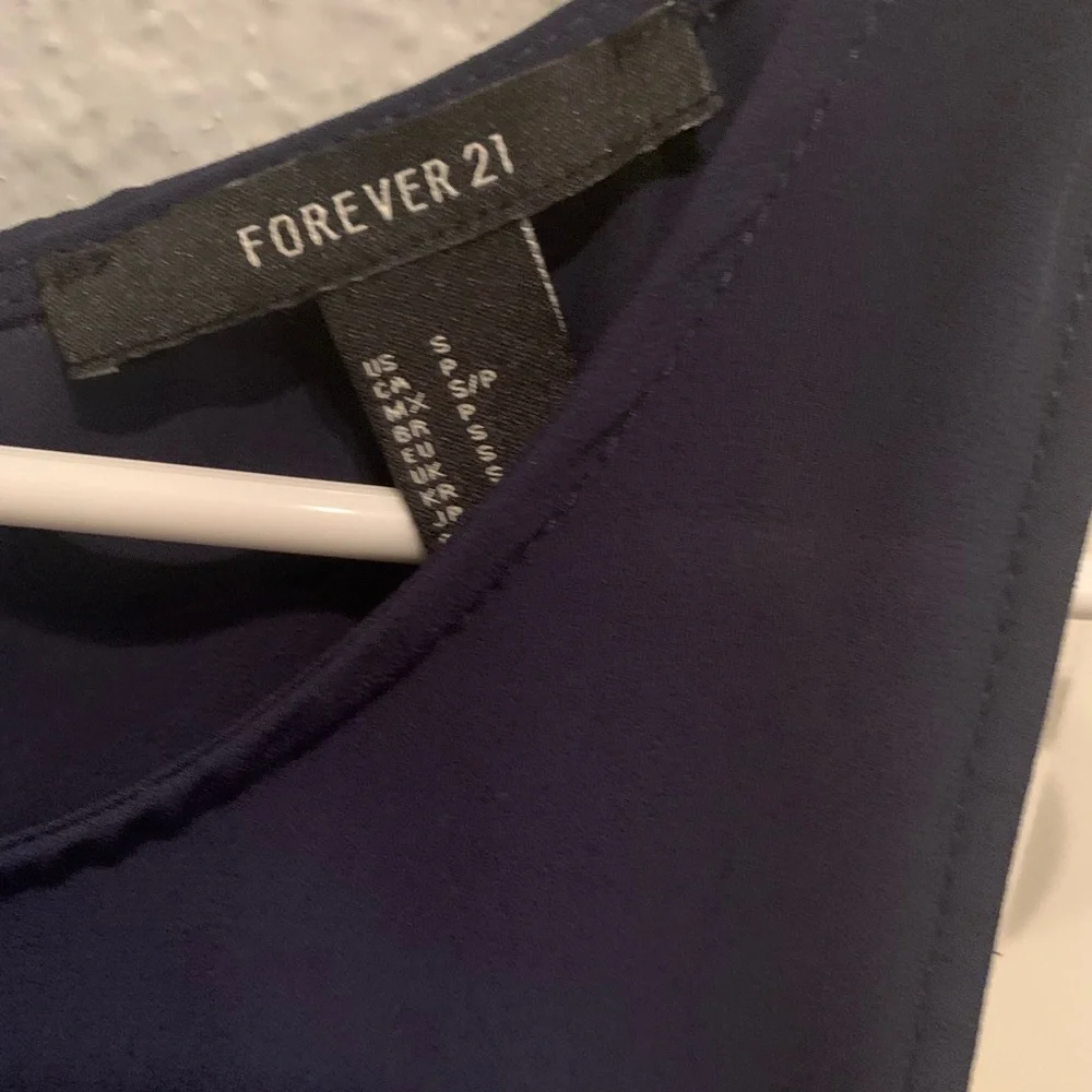 𝚗𝚊𝚟𝚢 𝚋𝚕𝚞𝚎 𝚍𝚛𝚎𝚜𝚜♡︎ - Picture 3 of 3